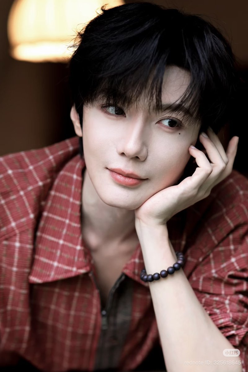 YunYi_fc_bol's tweet photo. 📌 ACTUALIZACIÓN EN REDNOTE DE HAO YIRAN  🌠
🔗https://t.co/VyuLZWqmBI
SALIENDO A TOMAR AIRE FRESCO🌲🍋‍🟩
#吾岸 #yunyi  #tomyshore #tomyshoretheseries #云旗
#yunqi #郝熠然 #haoyiran https://t.co/dsEtoRyjRT