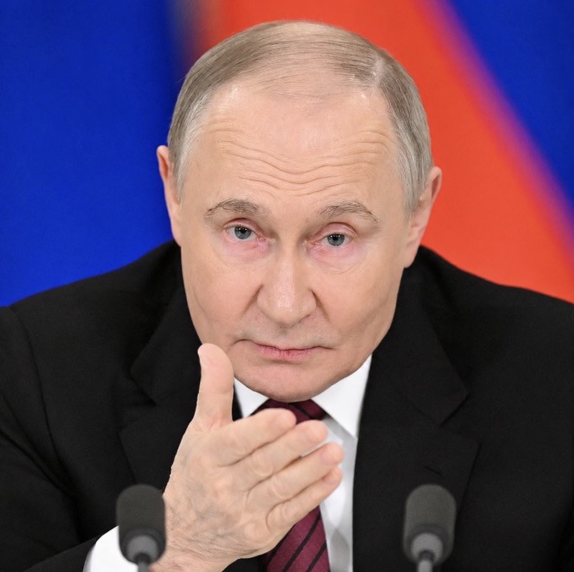 cryptorover's tweet photo. BREAKING: 🇷🇺 Russia officially opens applications for crypto exchange registration under its new laws.

While the US fails on the CLARITY Act, Russia goes full steam ahead. https://t.co/8GbaGhIOzL