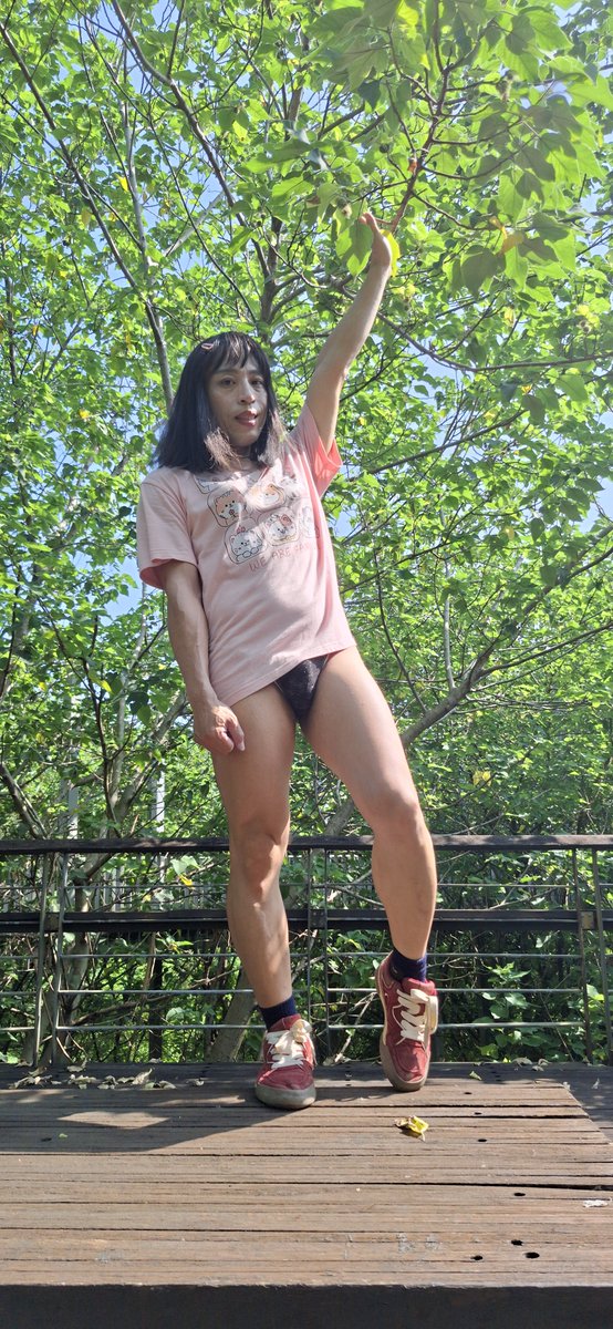 atrou0714's tweet photo. 生不逢時，是我這幾年開始認真面對自己內心的最大感想，看著逝去的青春，只能妄想用錢抓住它的尾巴。 https://t.co/IaLzhNhKRu