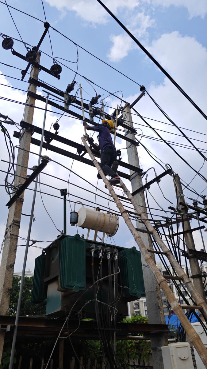 ESD_GARDANIBAG's tweet photo. ⚡ Durga Puja Maintenance Drive: Preparing for a Brighter &amp; Safer Celebration! 🪔
To ensure uninterrupted and safe electricity supply during the auspicious days of Durga Puja, our team at the ESD Gardanibagh is conducting intensive line and DSS maintenance work. https://t.co/SXEqxlj7oG