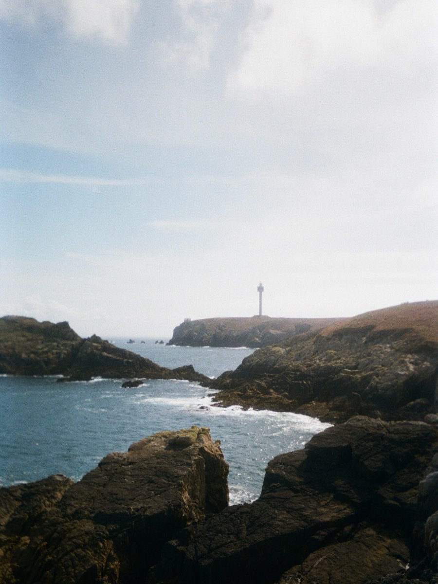 DIAMONDPIMPCES's tweet photo. La Bretagne au Kodak jetable : une semaine entre océan, paysages sauvages, vie marine et instants iodés. https://t.co/mj1isbyilC