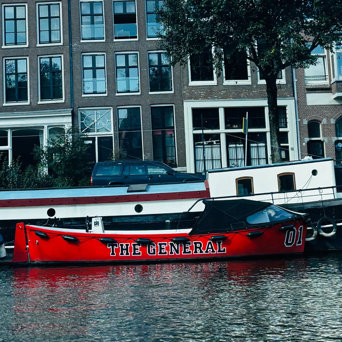 branthansen's tweet photo. Honestly didn't expect people repping the Bo and Luke Duke in Amsterdam. https://t.co/V5xmp9Uxr4