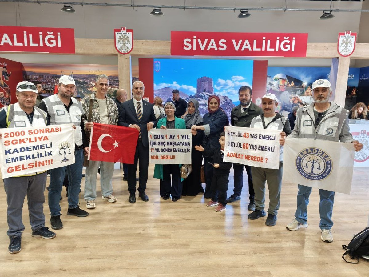 EmadDernegi's tweet photo. 🔴 EMADDER – SİVAS TANITIM GÜNLERİ | YENİDEN REFAH PARTİSİ İLE BULUŞMA

@rpzeytinburnu
@RPismailcelebi

Emeklilikte Adalet Derneği Yönetim Kurulumuz ve İstanbul Yönetim Ekibimiz, Sivas Tanıtım Günleri programında Yeniden Refah Partisi Zeytinburnu İlçe Başkanı Sayın İsmail Çelebi ve Yönetim Kurulu üyeleriyle bir araya geldi.

Kademeli emeklilik mücadelemizi, yaşanan mağduriyeti ve hakkaniyetli geçiş talebimizi kendileriyle paylaştık.

İlgileri ve samimi yaklaşımları için Sayın İsmail Çelebi’ye ve kıymetli Yönetim Kurulu üyelerine teşekkür ediyoruz.

Emeklilikte Adalet Derneği (EMADDER)

@rprefahpartisi
@erbakanfatih
@suatkilic
@BO_Osmanagaoglu
@MehmedAltinoz
@DoganBekin
@mvaliyuksel42
@mehemmed19
@melihguuner
@ha_kanay
@magdursuztoplum

@EmadDernegi
#KademeliEmeklilik
#ArtıkVerinKademeyi