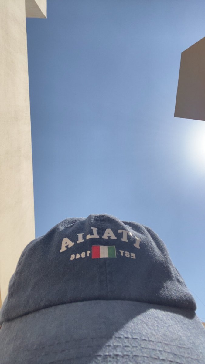 geinJel's tweet photo. Random👨🏿🪆🧢 https://t.co/JGIffeRHVt
