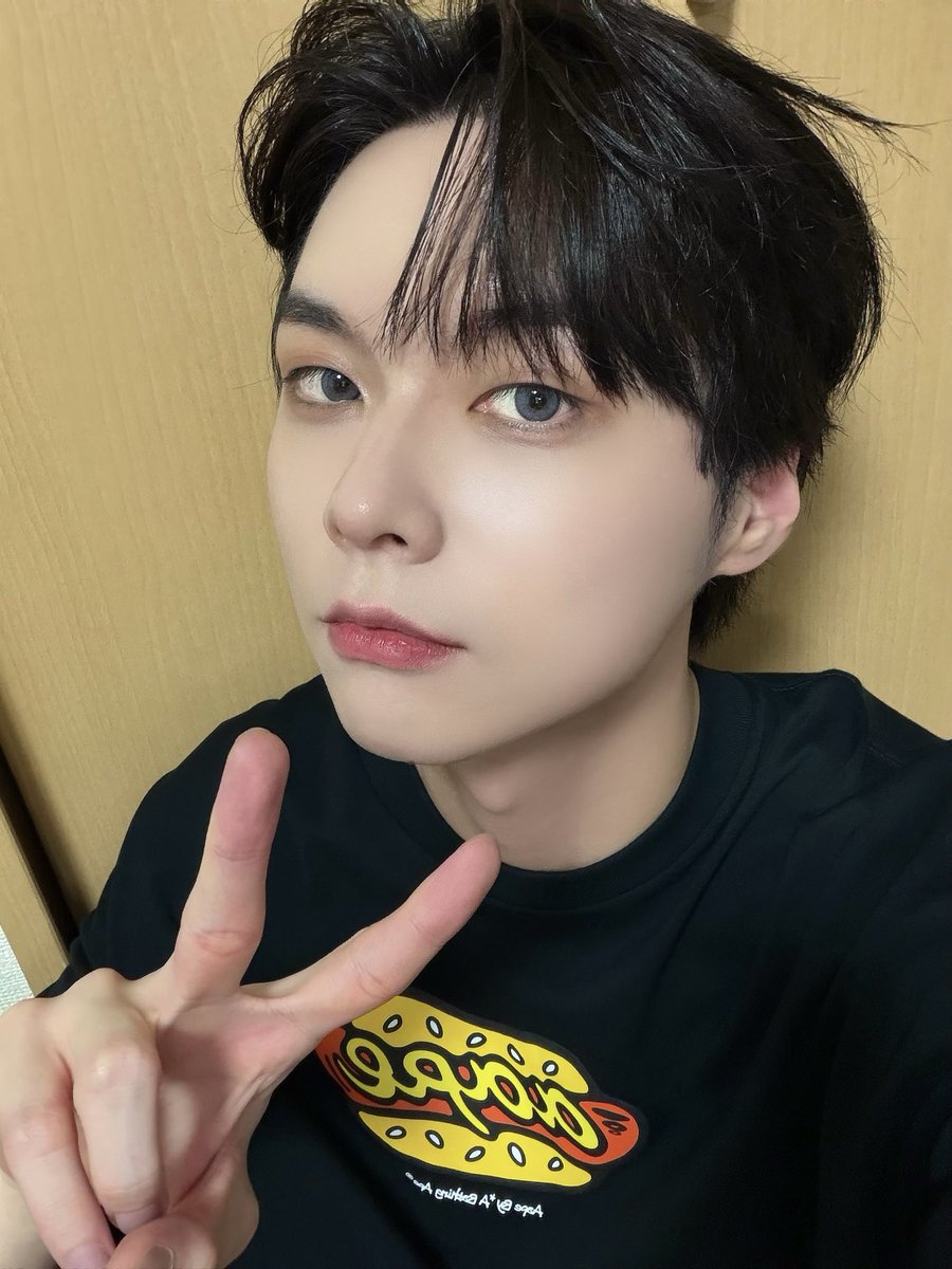 WAKER_official's tweet photo. 🌭

#WAKER #웨이커 #ウェイカー
#리오 #LEO https://t.co/ydF1rrZ1S5