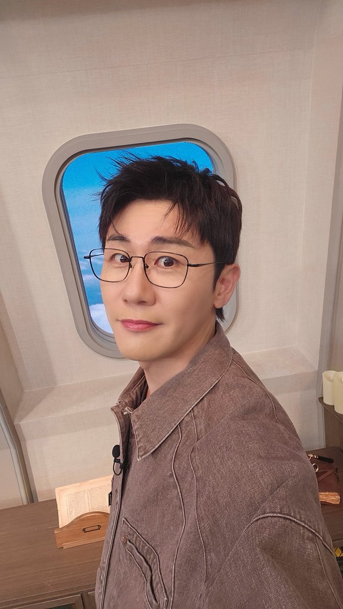 YOUNGTAK_ABYSS's tweet photo. 가을남자 영탁이 어때요~?💙

261005  tvN 벌거벗은 세계사

#영탁 #YOUNGTAK
#벌거벗은세계사 https://t.co/lmy7hp65RB