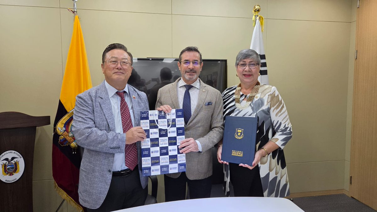 UTMManabi's tweet photo. 🌏🇰🇷 Agenda Académica Asia 2026

La UTM y Kyungdong University suscribieron un convenio que abre nuevas oportunidades de movilidad académica para estudiantes y docentes.

🤝 Un paso concreto para fortalecer la internacionalización y conectar a nuestra comunidad con Corea del Sur. https://t.co/EAllV5cvNE