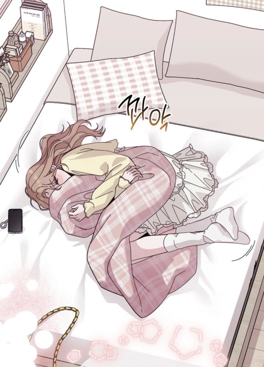 sapphloverr's tweet photo. It’s so cute how they are laying in the same position thinking about each other 
#yuri #gl #manhwa https://t.co/lnt3IrqYZE