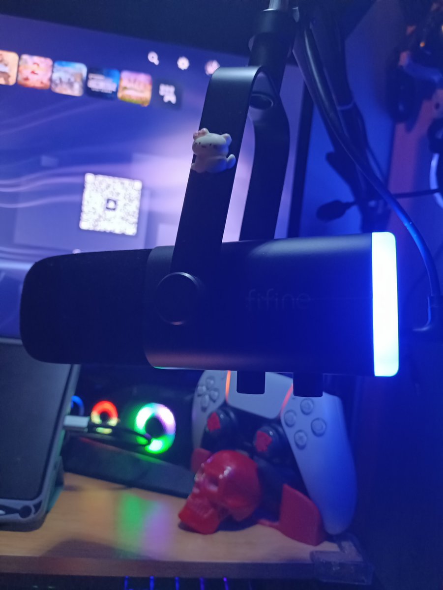 nomanbadus's tweet photo. Why this mic looks so cool,,  @FIFINEMIC 
#fifine https://t.co/QyAxF0fLgm
