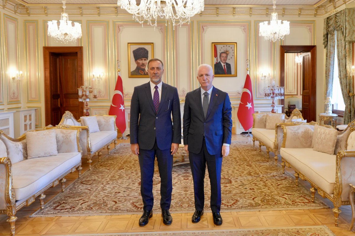 BBvolkanyilmaz's tweet photo. İstanbul Valimiz Sayın Davut Gül’ü ziyaret ettik.
Nazik kabulleri dolayısıyla kendilerine teşekkürlerimizi sunuyoruz. https://t.co/rIyozUkL3C