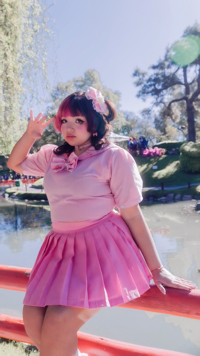 frillyprincesss's tweet photo. @everytimeidie de hecho pensé que mi outfit estaba bastante normal 😭 si ven como me suelo vestir se les safa un tornillo https://t.co/ueK1SMkQ0h