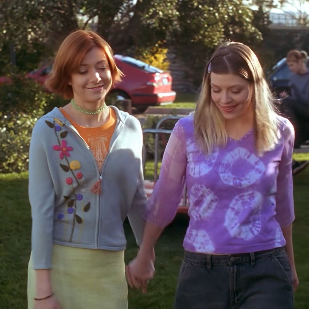 fuffchaela's tweet photo. teen shows used to have lesbian main characters https://t.co/UmMDSl9MM0