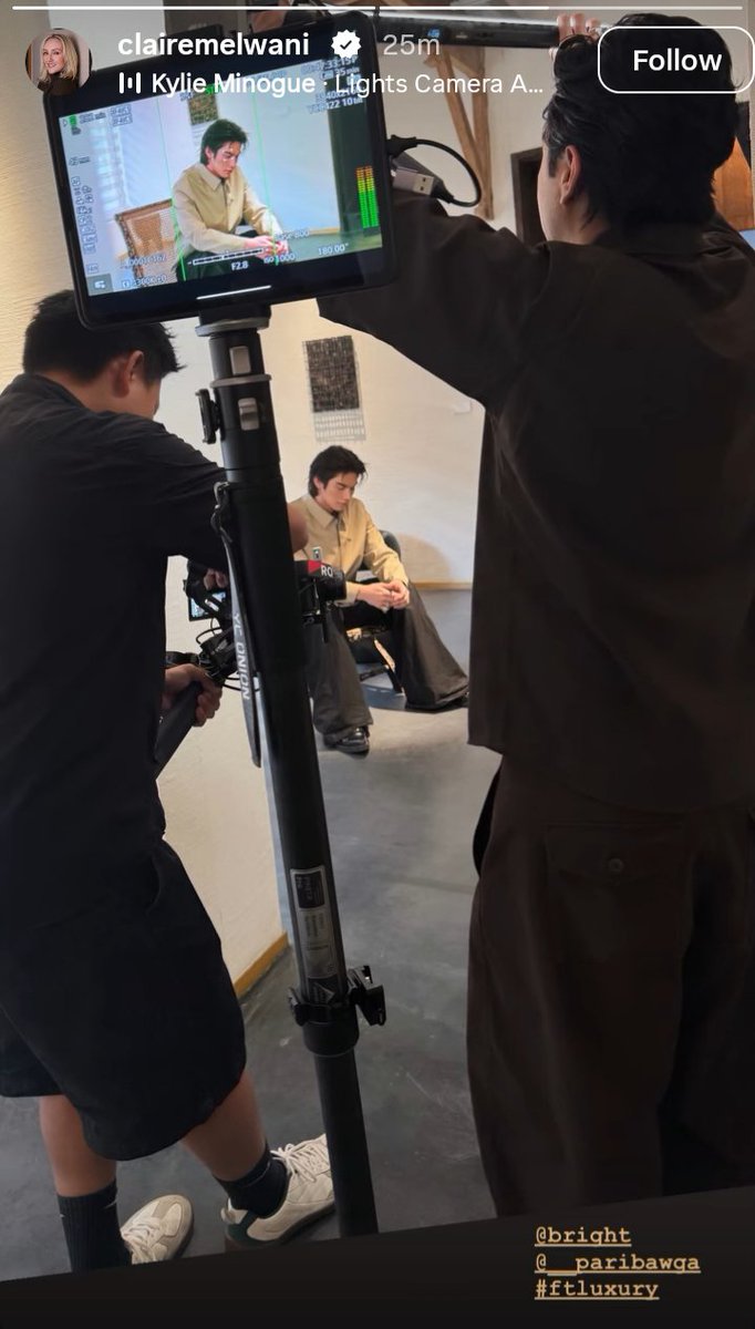 R41nb0w26's tweet photo. Bright at the FT Business of Luxury shoot 🖤
Winking pic is so cute 😉🥰

"Great shooting with Bright"

IGS clairemelwani (consultant &amp; producer, Business of Luxury Asia)
IGS paulsunga (creative director)

#bbrightvc https://t.co/12tCEfSL9G