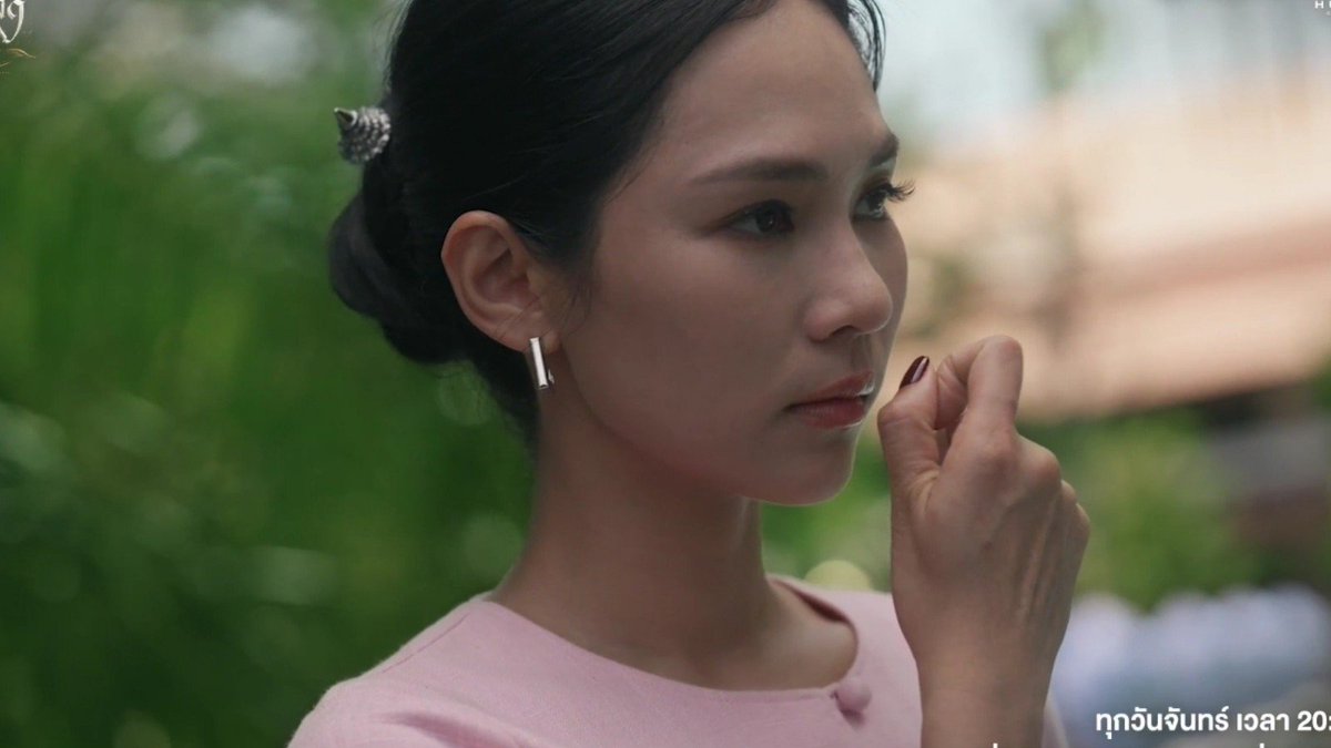 you_you13329900's tweet photo. ขอพูดได้มั้ยการแสดงของบิ๊นท์คืออันดับหนึ่งของGLไทยจริงๆไม่เคยเห็นใครเล่นพาร์ทดราม่า พาร์ทเลิฟซีน พาร์ทอารมณ์  แค่สายตาก็รับรู้ถึง อารมณ์ ในแต่ละพาร์ทที่พี่บิ๊นท์แสดงออกมาพี่บิ๊นท์เก่งมากจริงๆแก. ฉันอยู่ไหนมา ทำไมถึงพึ่งเจอเขา

KHOM KHLANG SPECIAL EP5
#ข่มขลังตอนที่5
#Bintsireethorn