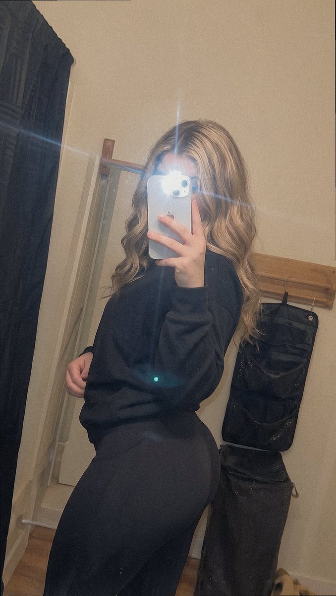 blushworld18876's tweet photo. ummm curves out https://t.co/0SNXZrBIvf