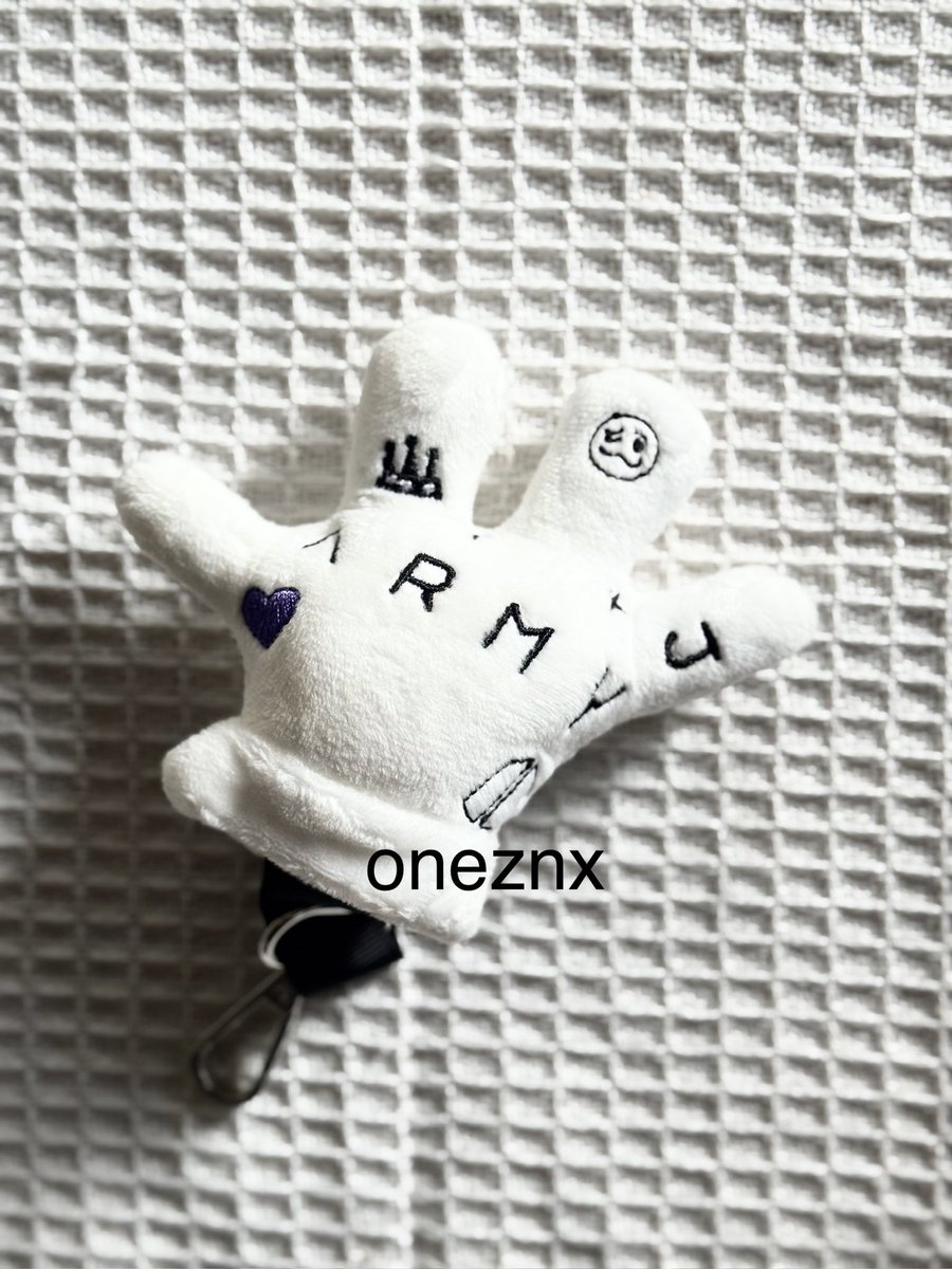 oneznx's tweet photo. พจก.มือ ไม่เคยใช้ 
200 รส. ค่ะ 

#ตลาดนัดบังทัน #ตลาดนัดbt21 https://t.co/iEGqAdwbaQ