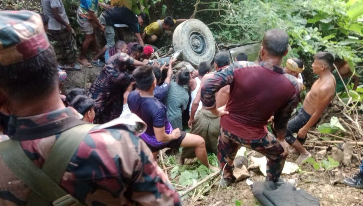 BGB_GOV_BD's tweet photo. BGB Stands by People in Times of Crisis

On 5 October 2026, a tourist vehicle lost control and plunged into a deep ravine on the Dimpahar-Tendumukh Road in Thanchi, Bandarban, leaving 2 tourists dead and 5 seriously injured.

Upon receiving the information, personnel of Tendumukh BGB Camp under Bolipara Battalion (38 BGB) immediately rushed to the scene and launched a rescue operation. The injured were rescued and sent to Alikadam Upazila Health Complex for advanced treatment.

#BGB #BorderGuardBangladesh #RescueOperation