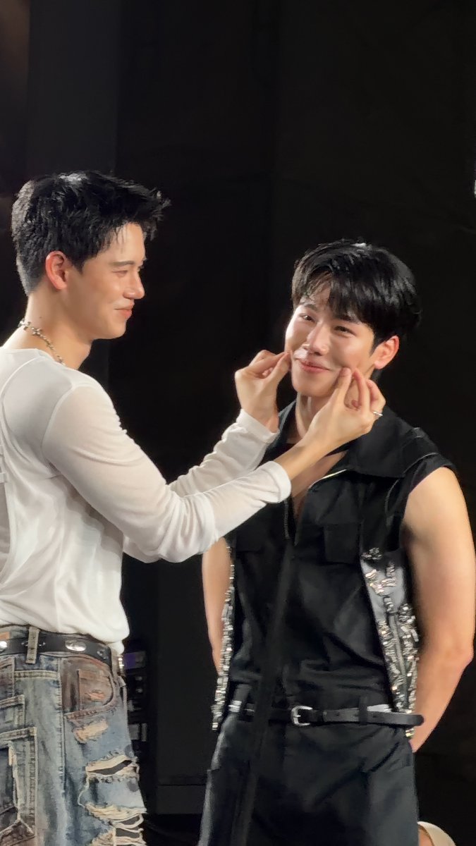 raralalice's tweet photo. กรุตรายยยยยยย

PIL FAN INTIMACY 
#PoliceinLoveFanEXP 
#ที่รักสารวัตรเธียร์ https://t.co/ixeZrrxGJE