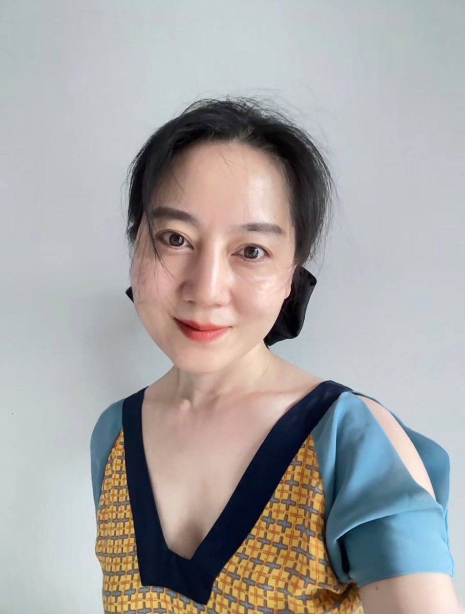 marferbar83's tweet photo. 表面上是个优雅温和的阿姨，私下却比想象中更有趣、更敢玩。年纪带来的从容，加上一点意料之外的反差……这样的我，你接得住吗？ https://t.co/ywdW7I85Xv