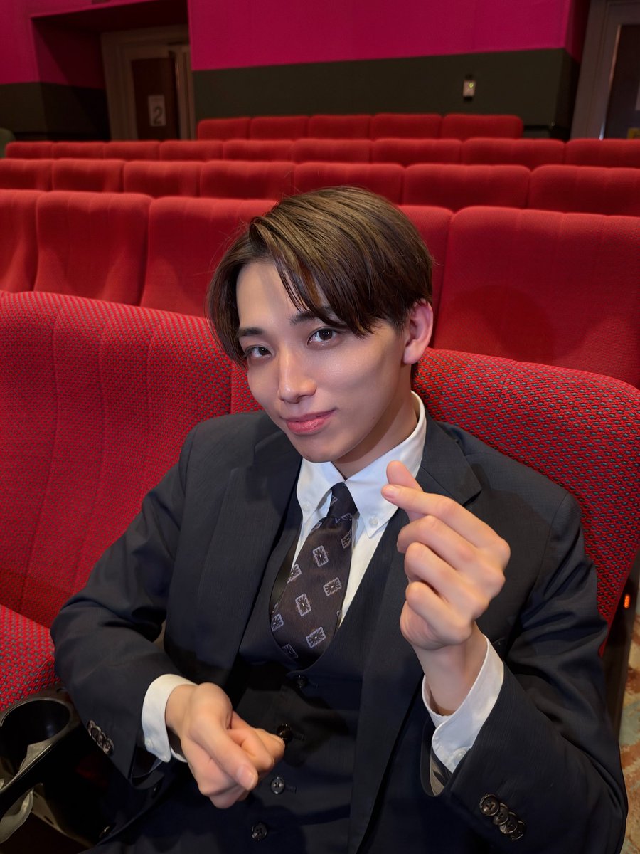 takaohayato_mg's tweet photo. 本日は『おかえり、初恋。』先行上映&amp;トークイベントありがとうございました！✨

10月8日（木）から放送スタートします🚪🫰
高尾からみなさんへメッセージです💌

＃PR 
＃高尾颯斗 
#ドラマおか恋 https://t.co/phnxrRP0KF