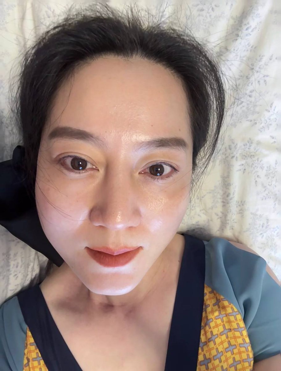 marferbar83's tweet photo. 表面上是个优雅温和的阿姨，私下却比想象中更有趣、更敢玩。年纪带来的从容，加上一点意料之外的反差……这样的我，你接得住吗？ https://t.co/ywdW7I85Xv