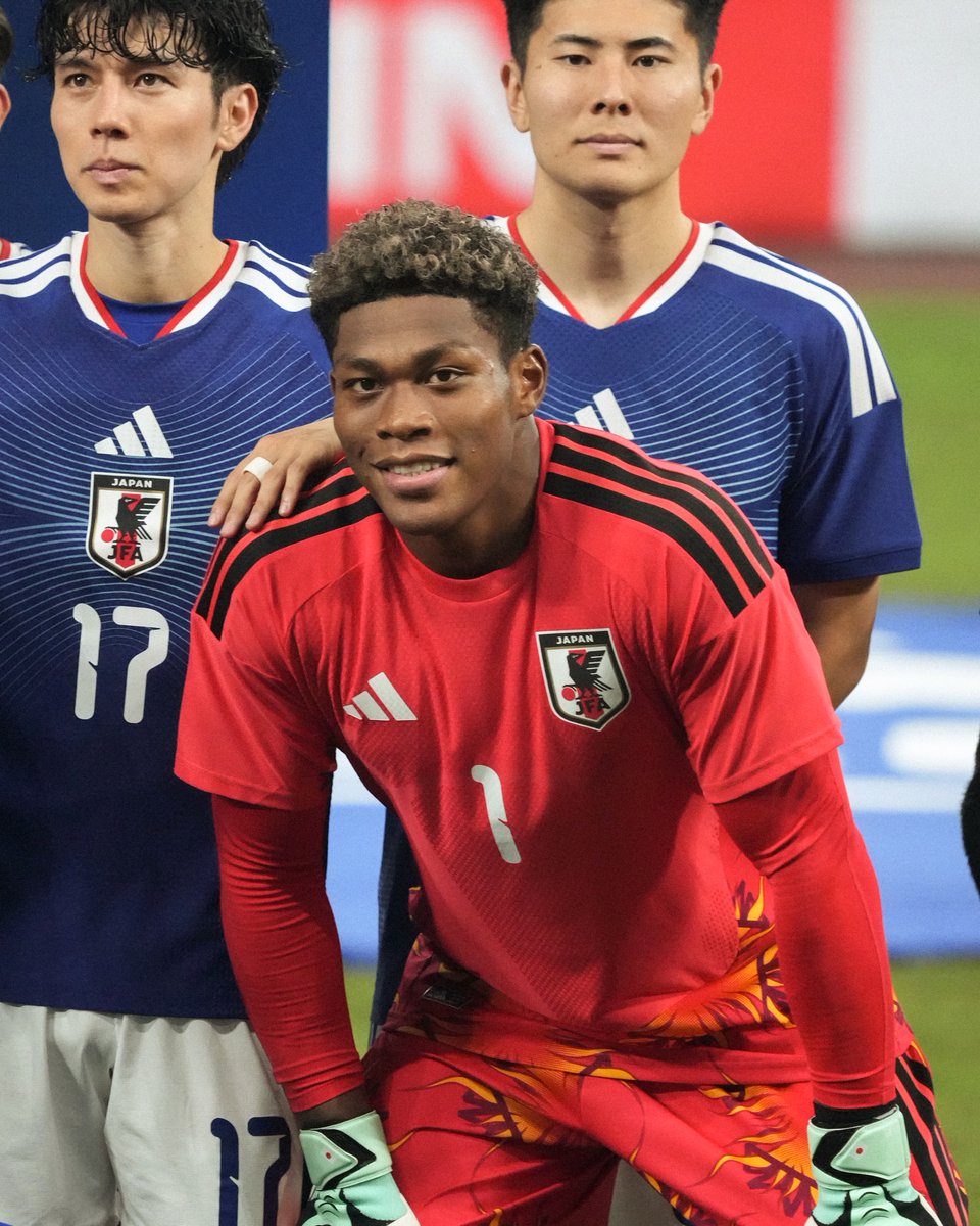 AstonVilla's tweet photo. Zion Suzuki and @jfa_samuraiblue win the 2026 Kirin Cup 🏆 https://t.co/1Fk9hlai1G