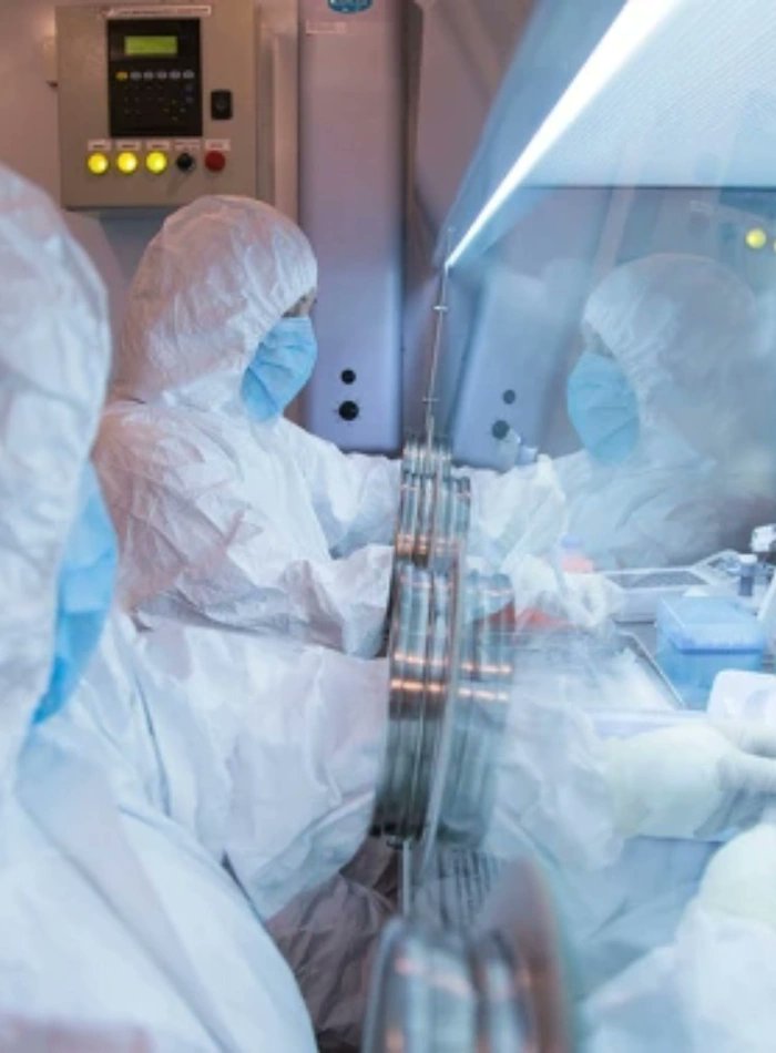 PicturesFoIder's tweet photo. Nearly 200 people quarantined in Russia after lab worker dies from mystery illness

Several hospitals in Siberia have also been placed under quarantine, while reports of a possible lab-related plague exposure remain unconfirmed https://t.co/dL6hB5IeVA