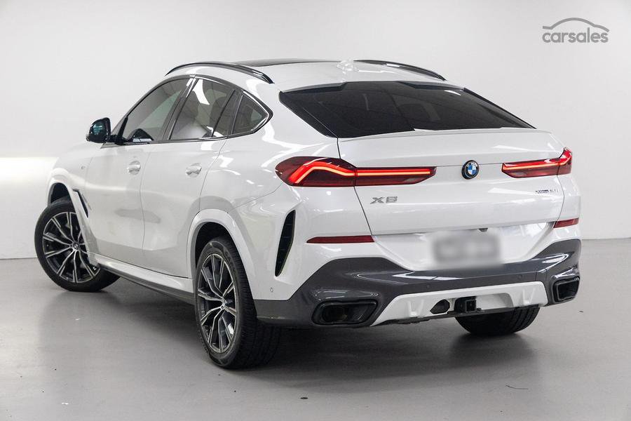 JaMtoka's tweet photo. - 2020 BMW X6 xDrive40i M-Sport 🇩🇪 (G06)
- KSh11.98 Million (Landed Cost, Nairobi 🇰🇪)
- Fuel Tank: 83L
- 7-10km/litre
- Mileage: 92,797km
- Status: Import On Order
- +254733665551
- sales@beyondtarmac.co.ke

- 3.0-litre I6 BMW TwinPower Turbocharged Petrol with Direct Injection and Intercooler + Valvetronic, DOHC 24-valve (B58B30M1)
- 340bhp @ 5500-6500 rpm
- 450Nm @ 1500-5200 rpm
- 8 Speed ZF Steptronic AT with Paddle Shifters
- AWD

- Suspension:
√ Adaptive M-Suspension
√ Front: Double-Wishbone
√ Rear: Multi-Link Independent
√ Tyres: 275/45R20 Front and 305/40R20
√ Ground Clearance: 216mm

- 7 Airbags
- 360° Camera
- Adaptive LED Headlights with High-Beam Assist
- Dynamic Stability Control
- Dynamic Traction Control
- Speed Limit Information
- Tyre Pressure Monitoring System
- Driving Assistant Professional:
√ Adaptive Cruise Control with Stop-and-Go Function
√ Steering and Lane Control Assistant
√ Lane Change Warning
√ Rear Cross Traffic Alert
√ Evasive Steering Assist
√ Front Cross Traffic Alert
√ Parking Assistant Plus
√ HUD

- BMW Live Cockpit Professional with iDrive 7 and Dual 12.3" Colour Touchscreens + iDrive Rotary Controller (Instrument Cluster + Central Display)
- Ambient Lighting System
- Apple CarPlay
- Digital Radio Reciever (DAB+)
- Gesture Control
- Navigation
- Voice Control ("Hey BMW")
- 4-Zone Automatic Climate Control
- 2X USB-A Ports
- 2X USB-C Ports
- 2X 12V Sockets
- 10-Speaker BMW HiFi Audio System
- 205 Watts

- M-Sport Exhaust System
- M-Sport 20" Alloys
- M-Sport Blue Brake
- M-Sport Leather Steering Wheel

- LED Fog Lights
- Leather Seats
- Pano Sunroof
- Shark Fin Antenna
- Wing Mirror Blinkers