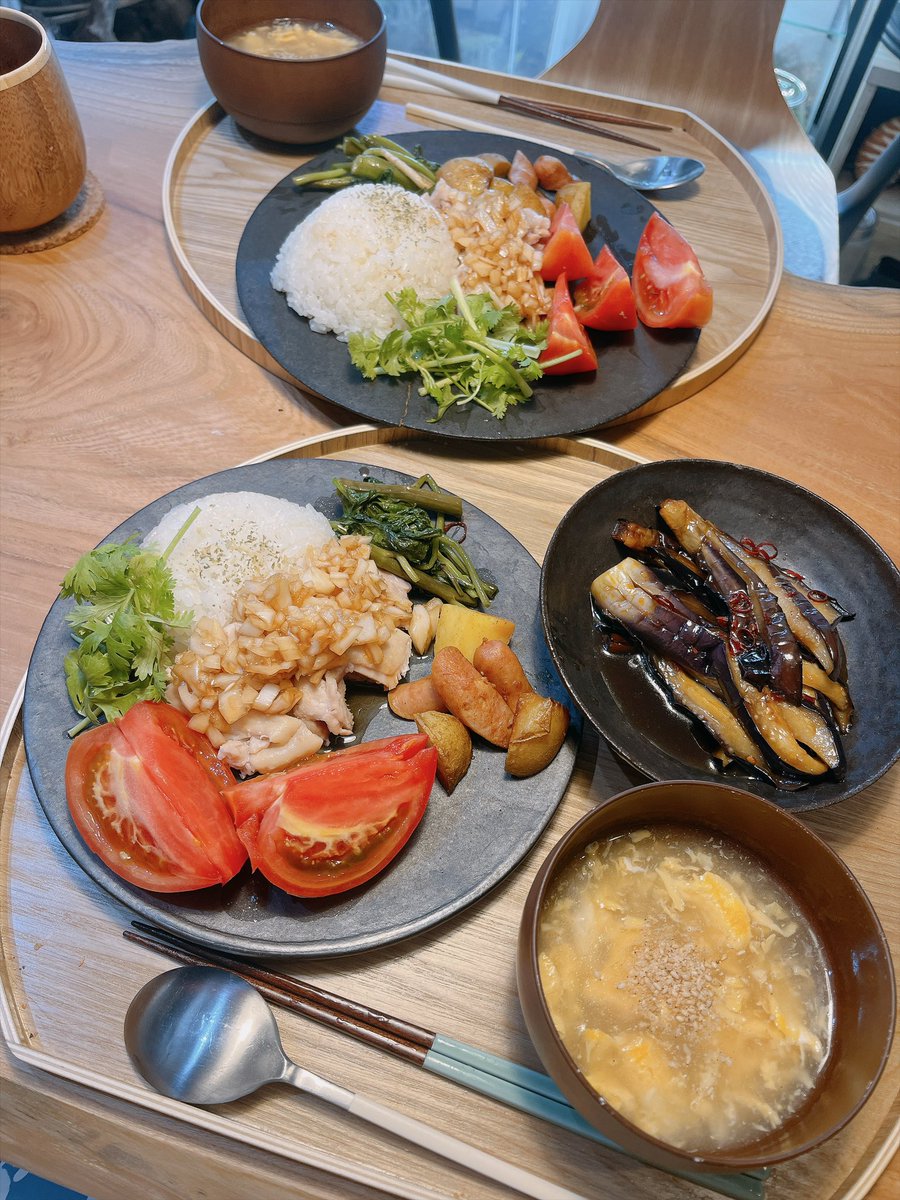 fjn_muu's tweet photo. 完全に自慢なんですが夏頃から我が家のご飯担当が夫になりまして、退勤後帰宅したらすぐお風呂に入って出るとご飯が用意されており21時には全てを終えてだらだらする生活を送っています。何よりご飯がとっても美味しい。最近腰痛が酷く夫が気遣って勤務時間まで変えて名乗り出てくれた🥹これが結婚…！ https://t.co/NYYY0csBpI