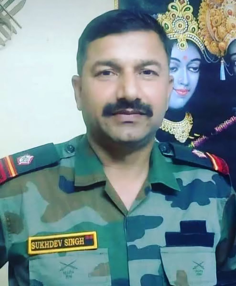 TigerCharlii's tweet photo. On October 5, 2020,

India lost braveheart
Subedar Sukhdev Singh
16 Grenadiers 

He made sacrifice in cross-border firing by #PakistanArmy in J&amp;K
Salute 🇮🇳 
#IndianArmy https://t.co/6LGyeWgYgo