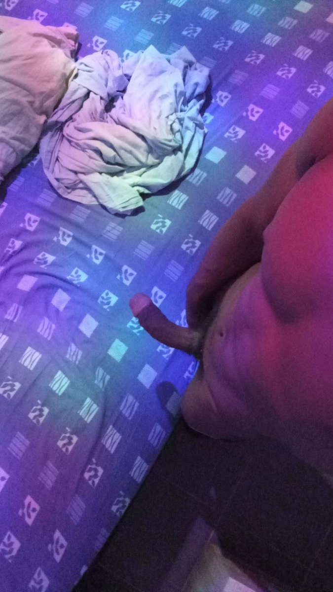 Ririuz1's tweet photo. Tu te met en missio ou leuleu?👀👅
#bbc #goon #bigcock #grossebite #nuts #cock #Dick #chundai #monstercock #nsfw https://t.co/F0Vz9VfteA