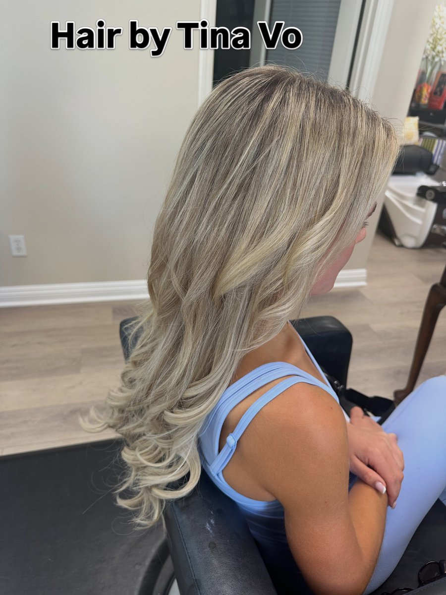 LoveMichaelP's tweet photo. Another beautiful day behind the chair. Every haircut, color, and smile reminds me why I love what I do. Thank you for trusting my hands and heart. Grateful for 20 years of creating beautiful, healthy hair in Newport Beach. https://t.co/xHla9IAaFO