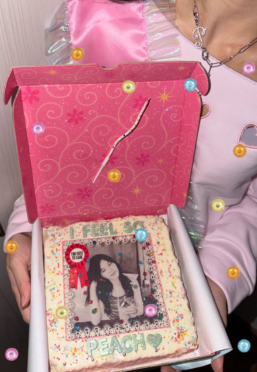 ifeelsopeach's tweet photo. october girl 🪽🎀💌🪷🩵🧘🏽‍♀️🎂 https://t.co/hMiumyTIQh