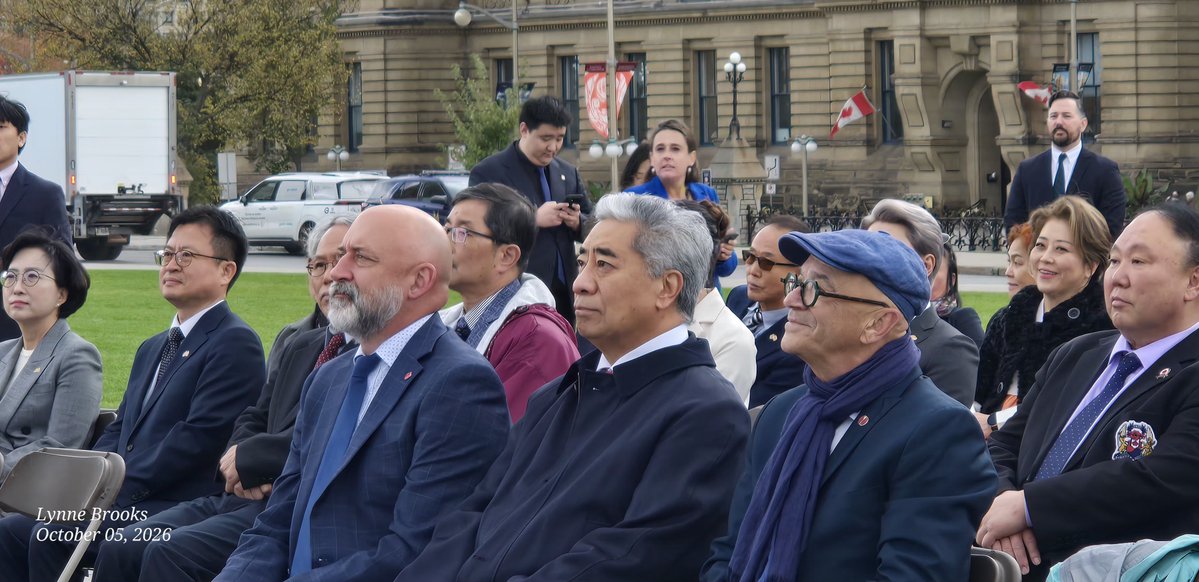 LynneBr37562004's tweet photo. Look who is sitting on 
Parliament Hill 
MP Michael Ma 

BETRAYED

His volunteers, donors and voters by crossing the floor https://t.co/JJNN4mZ88T