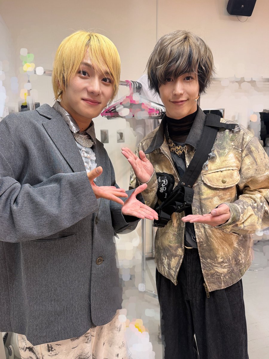 Nagatan_0709_'s tweet photo. 3日目！本日もありがとうございました！！
本日のゲストで出演して下さった礼生さんとのお写真。１０年ぶりくらい！！！ご一緒できて嬉しかった！ぶいぶい✌︎
#アンクロ https://t.co/Nh3yz7H8b5