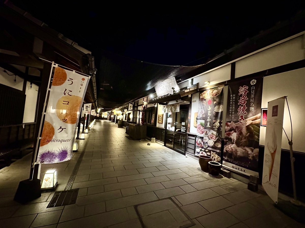 osm9141's tweet photo. 熊本城ライトアップその2 https://t.co/BHAd84aVek