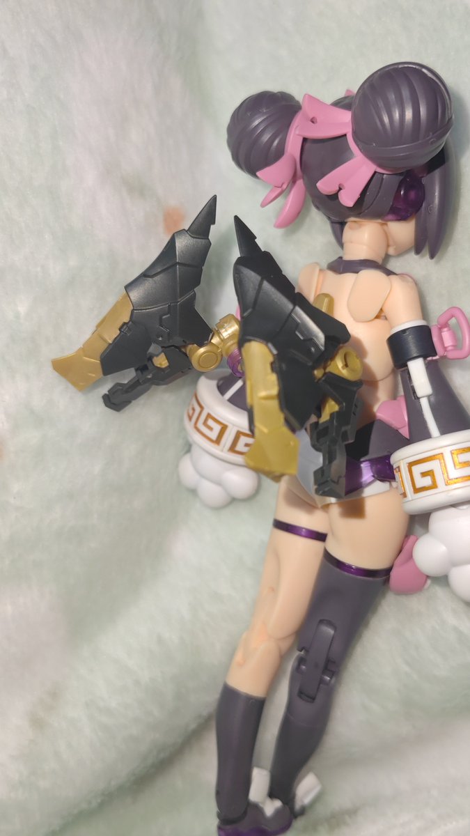 PopAshura's tweet photo. 黒パラディンの武装爪先見てたら思い付いた
ツインドラゴスラスター https://t.co/BgpT4keYHm