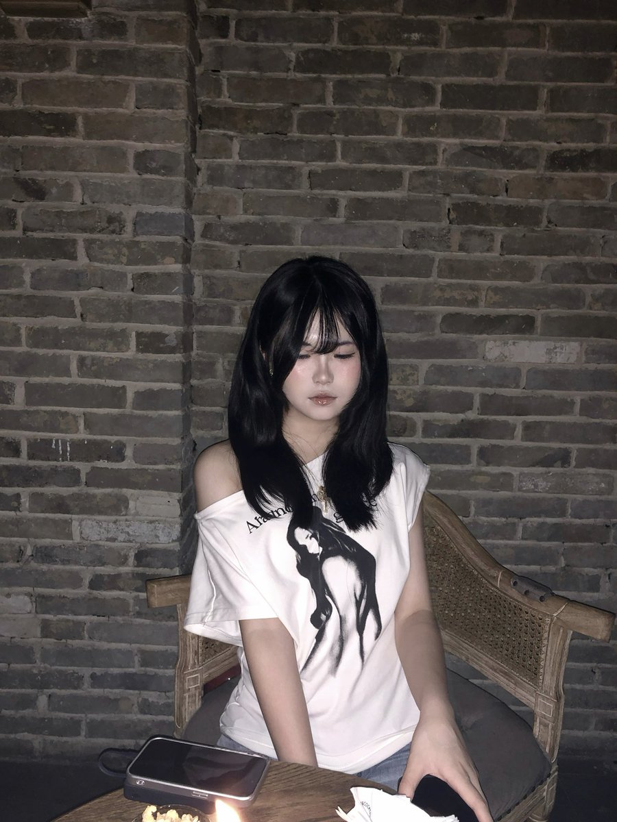 ai_micch7's tweet photo. 这波张元英妹妹（打过来先跑 https://t.co/TYVNjzx58e