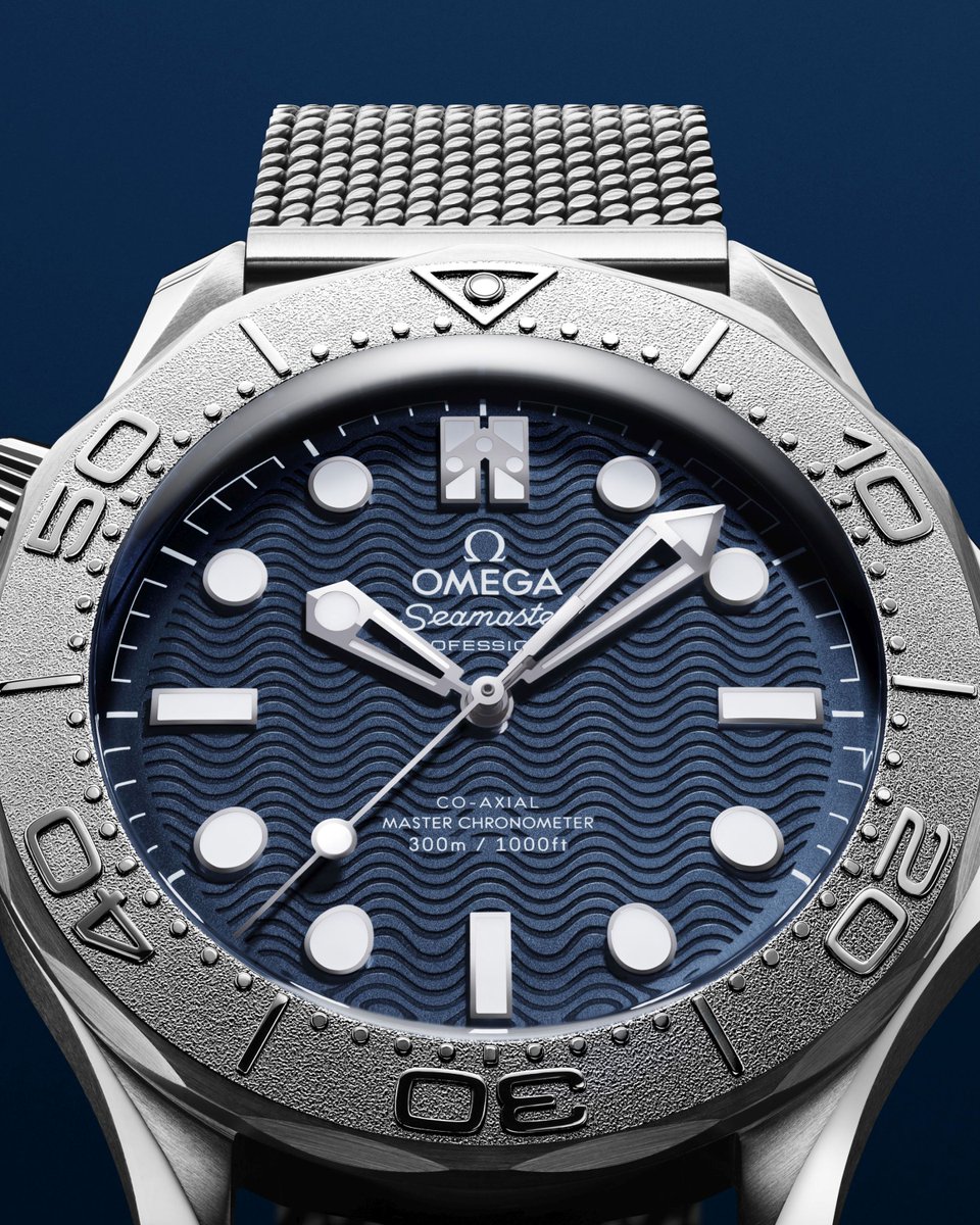timekeepersclub's tweet photo. The Omega Seamaster Diver 300m James Bond and Spectre Collection
https://t.co/3a76ukXxqh https://t.co/5AVM9xlRhc