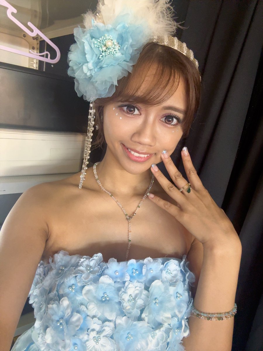 tenman_av's tweet photo. 今日もとっても楽しかった！！🥰
皆さん、大阪の地で愛紗を歓迎してくれて本当にありがとうございます！

おかげ様で楽しんで、踊ることができています。

手拍子わ拍手で気分がより乗って、良いステージに出来ています。ありがとう〜✨

明日もよろしくお願いいたします！
今日も銭湯いくぞ🤭 https://t.co/Cxo0eb7SAm