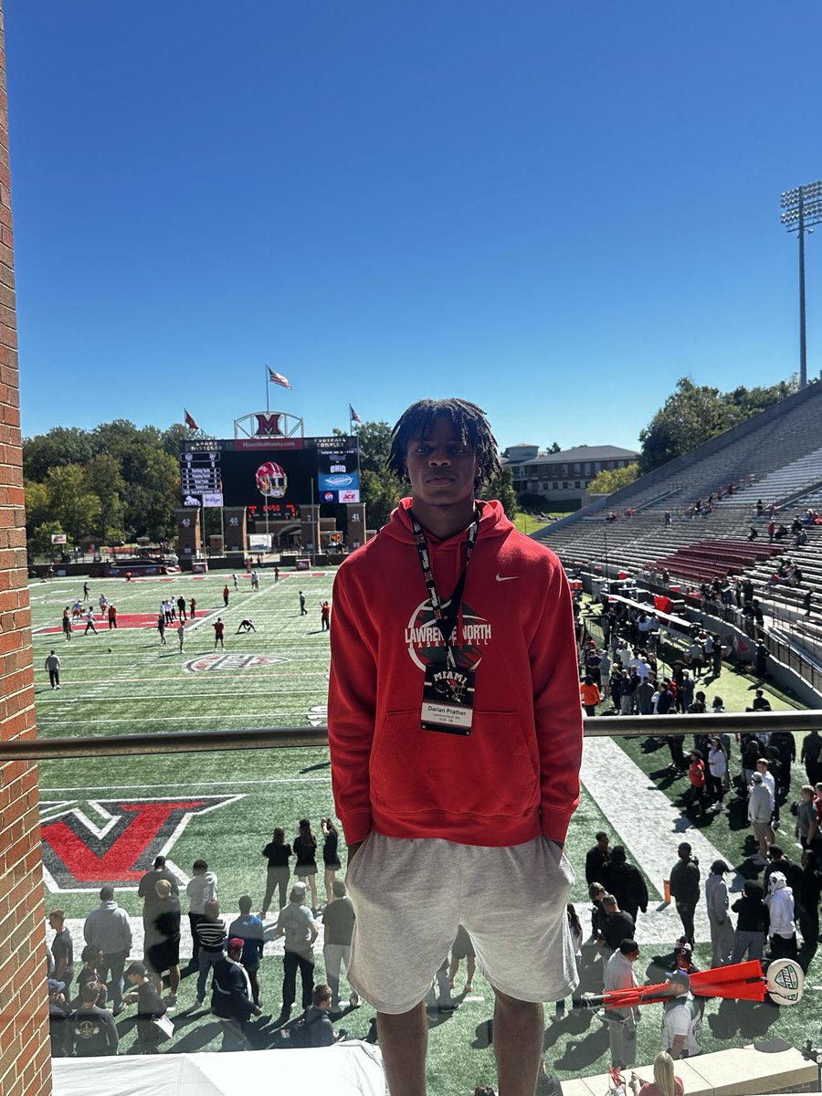 darianpratherr's tweet photo. Had a great time down in oxford. So thankful for the hospitality, cant wait to be back!
@coach_mal @LNWildcatsFB @QBCoachJenkins @_JGarrett2 @Martin_Miami_HC @A_Ragland14 @drew15martin @MiamiOHFootball @IndianaPreps @PrepRedzoneIN https://t.co/U57IxEGwxc