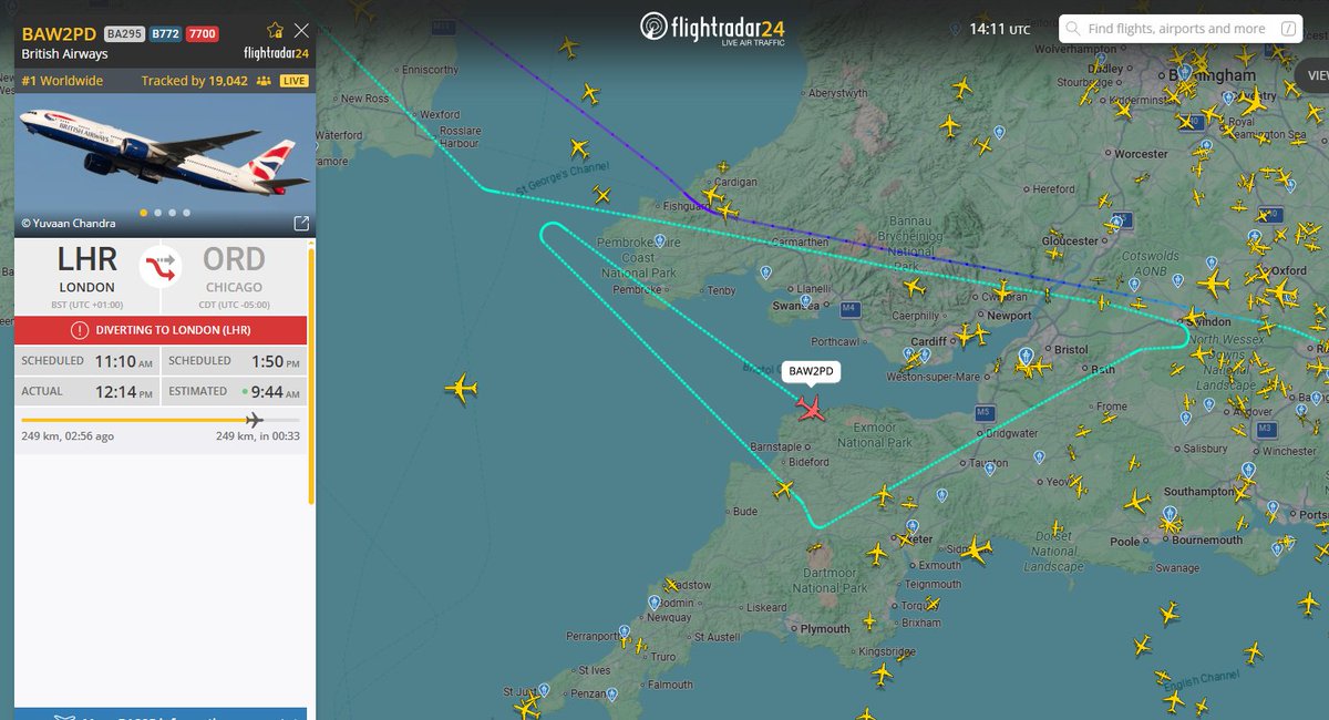 MarioLeb79's tweet photo. 7700 
Has passed multiple airports 
yet it still seems unable to land. https://t.co/ElCzftmp9S