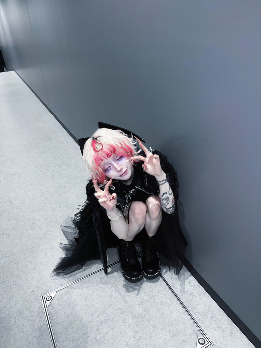 pan_mazari's tweet photo. 2周年ありがとうございました
みんな泣いてた、みんな笑ってた、大好き https://t.co/8a3H0MJ5O0
