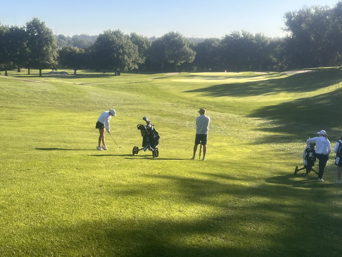 WeRBennington's tweet photo. The Badgers are competing in the A-2 District tourney today at Miracle Hills! Makaila Behrens has gotten @BennHSgirlsgolf started. Top 3 teams and top 10 finishers head to the State Meet in Grand Island next week. Live scoring via Golf Genius: ENXNYU Let’s go Badgers! #wearebps https://t.co/R0apsoNt3A