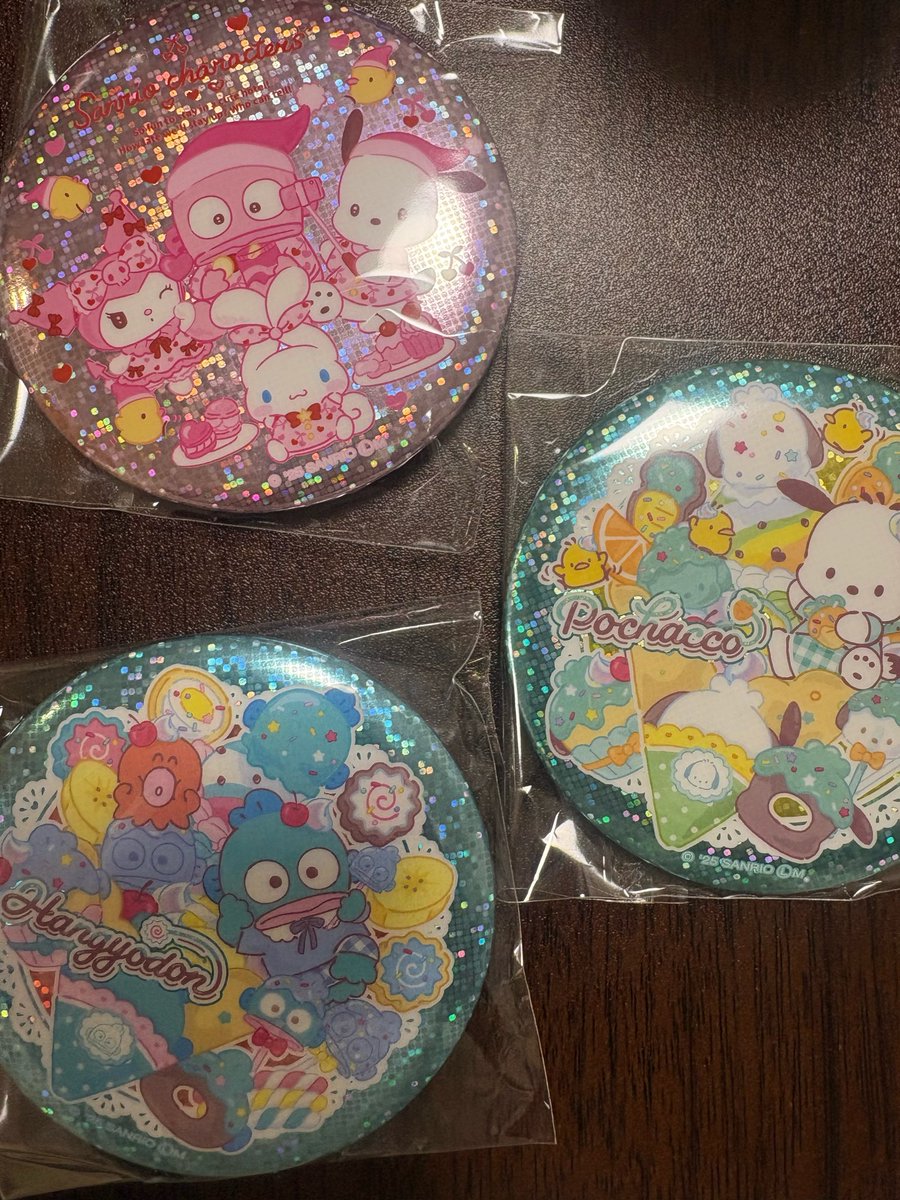 fp_runbear's tweet photo. 【交換希望】
サンリオキャラクターズ
キラキラBIG缶バッジ

【譲】
・6、7、9

【求】
・8＞11＞10

郵送交換希望
よろしくお願いいたします🙇‍♀️ https://t.co/nfGEeOQidM