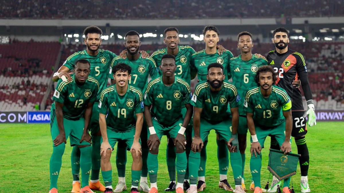 qr9ert's tweet photo. @nwf1883229 @a3rsky @football_li5 @tiger_capo وش وش وش!؟!!
سعودي يتكلم عن الأفارقة والزنوج !!😂😂😂

منتخبكم قائم على الافارقة والزنوج من عرفناه يبن الافريقي
 
طبعا اكيد ما قد انتبهت لأنك ما تباعدهم يالنيجيري https://t.co/i7TzNZdp9N