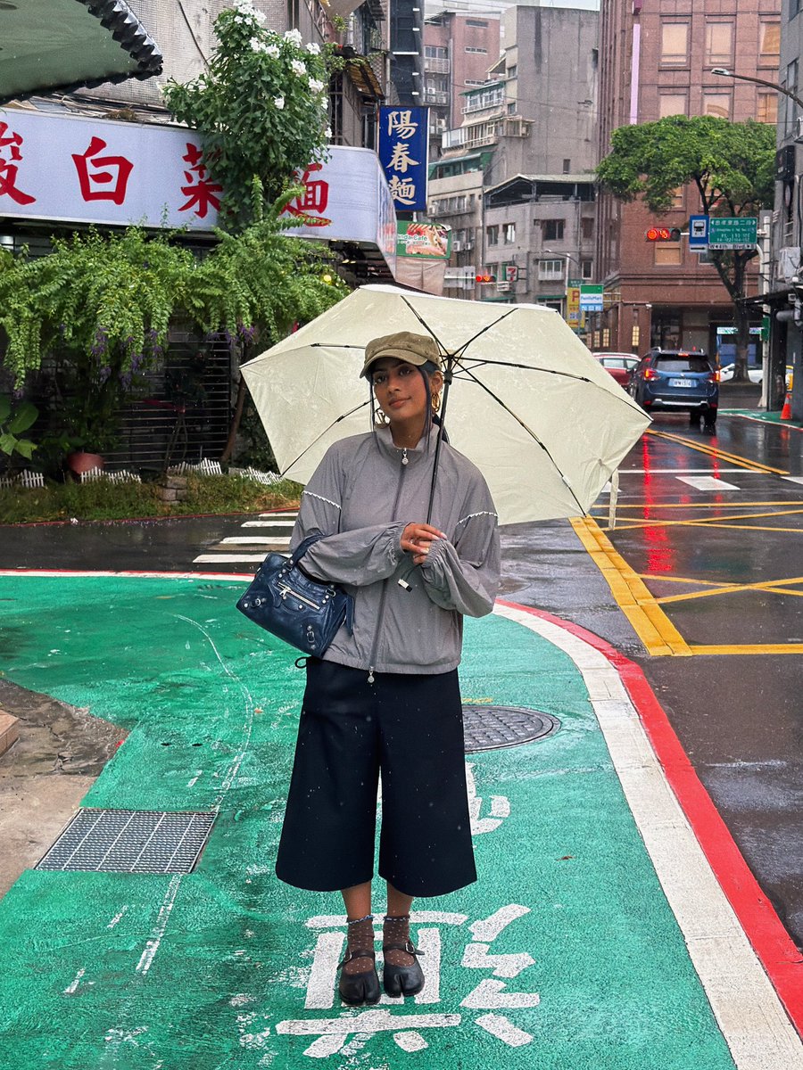 tashteshtish's tweet photo. outfits i’ve worn in taipei https://t.co/gizhJ6Bv2k