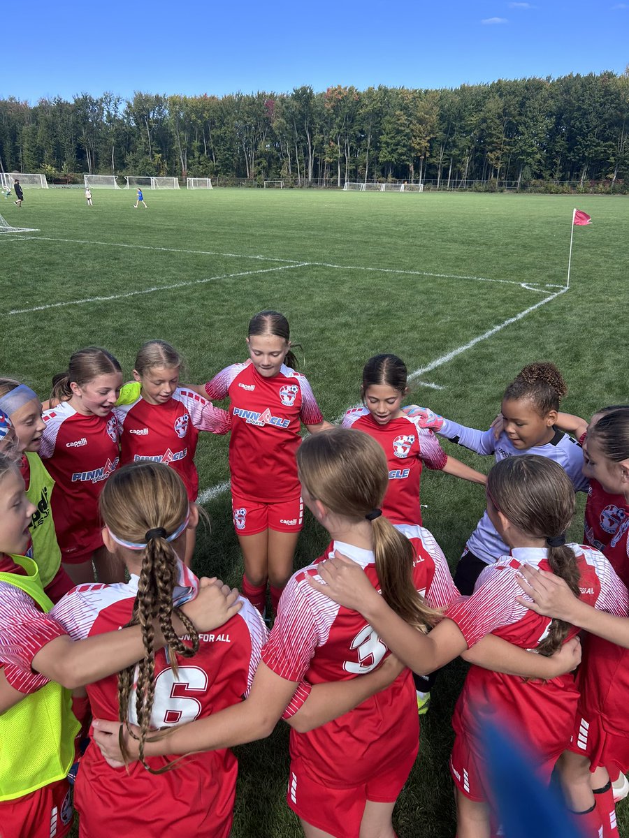 ISCgirls's tweet photo. A great weekend in the books for our Pre-ECNL group!

Finished the weekend 3-0 against great competition in WNY Flash!

#AllForOneOneForAll #ISC50 https://t.co/Wo1cs0frFK