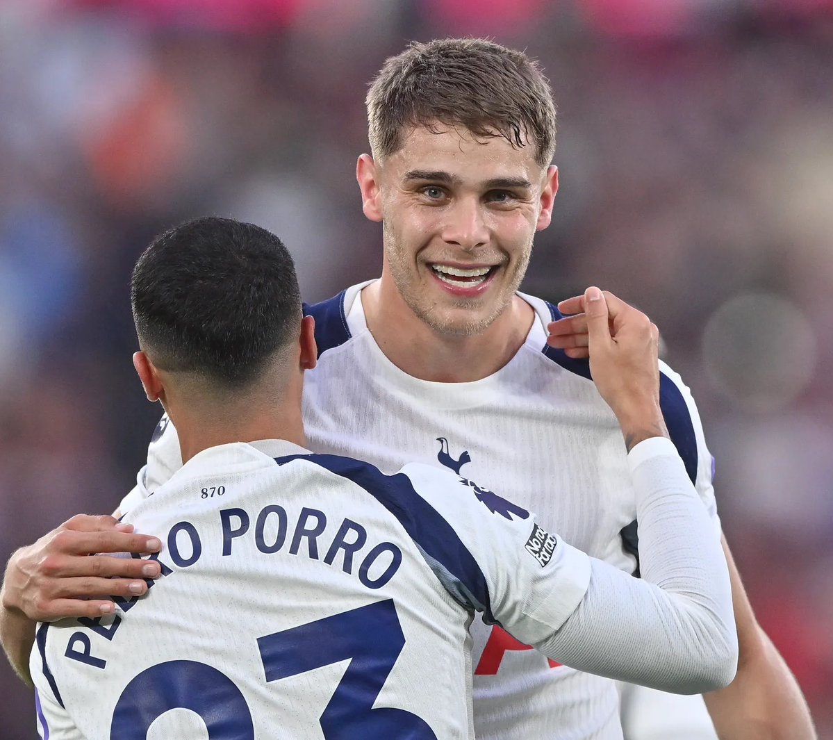 UtdForever7's tweet photo. 🚨Tottenham have been hit with ANOTHER injury blow ahead of facing Manchester United, with Micky van de Ven now reportedly a major doubt.

Spurs could be without:

• Xavi Simons
• Mykhailo Mudryk
• Pedro Porro
• Micky van de Ven
• Dejan Kulusevski
• Jan Paul van Hecke

United HAVE to take advantage of this. 🔴
