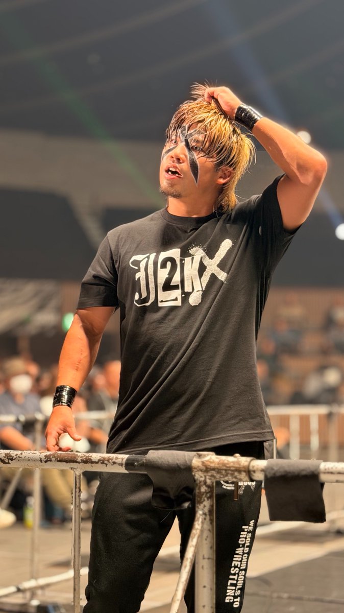 ChimNwk's tweet photo. チャンピオン、リング下潜入お疲れ様でした… https://t.co/dWoZSLDYcF